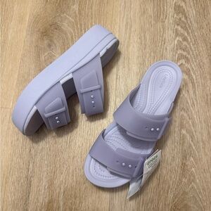 NWT Crocs Brooklyn Buckle Frosted Low Wedge Purple Moon W9